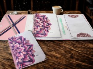 Pasta com planner e bloco removíveis